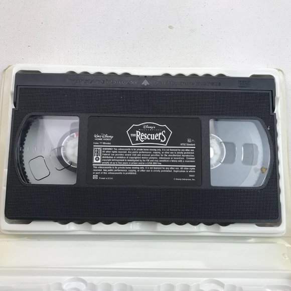 VHS Disney The Rescuers Clamshell Movie Animated Seagull Mice - Picture 2 of 5